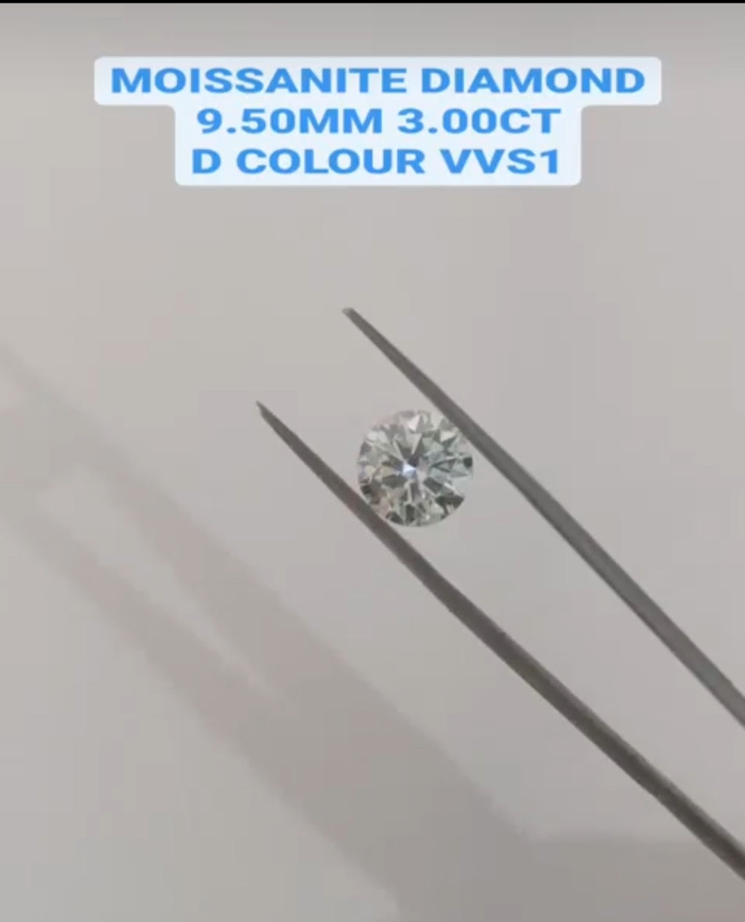 Round cut Moissanite