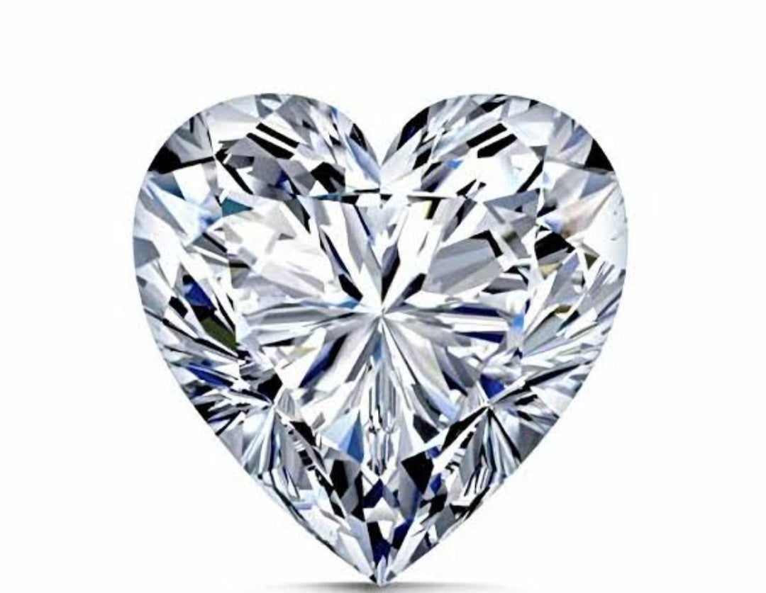 Heart shape moissanite