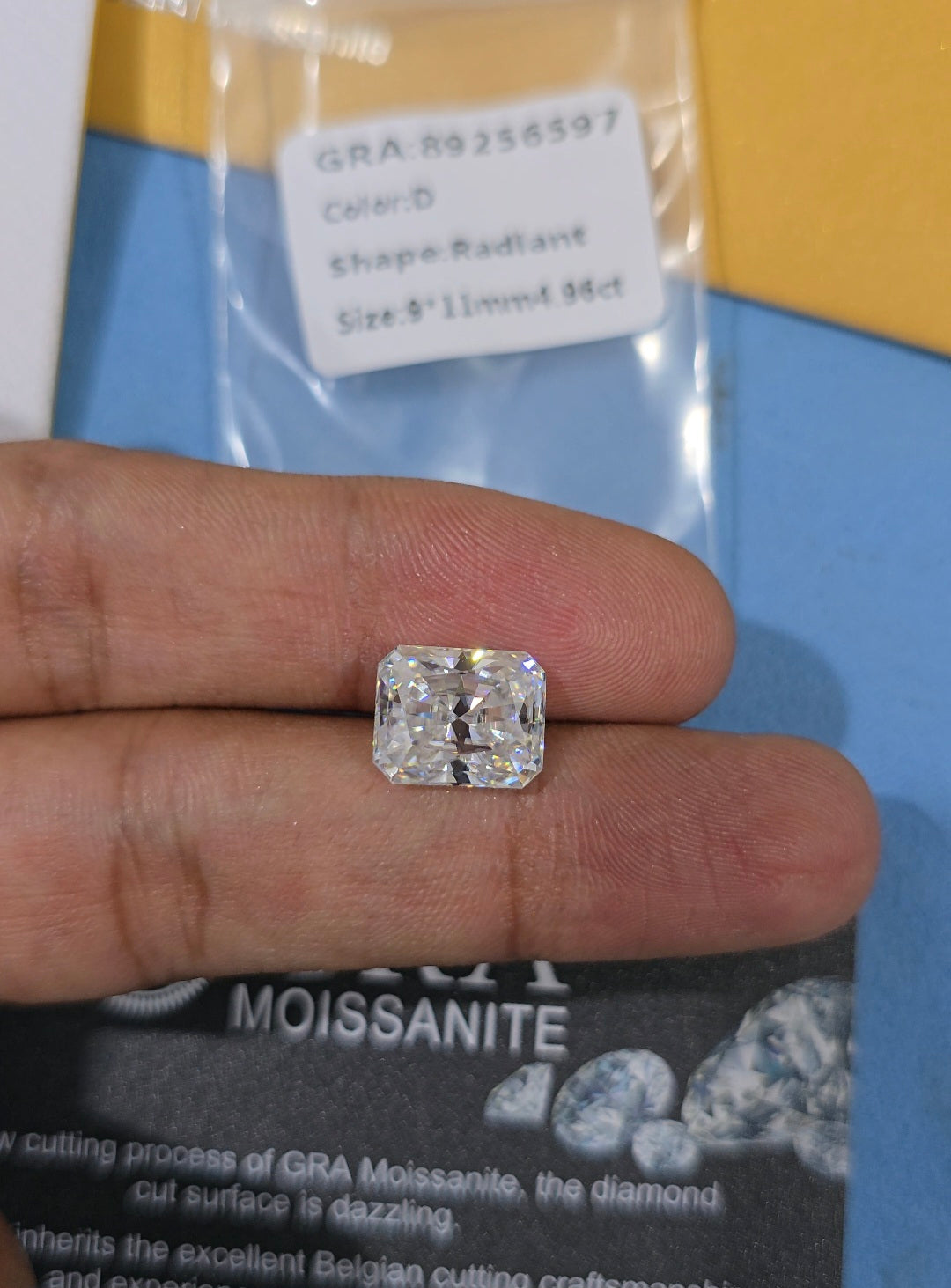 Radiant cut moissanite