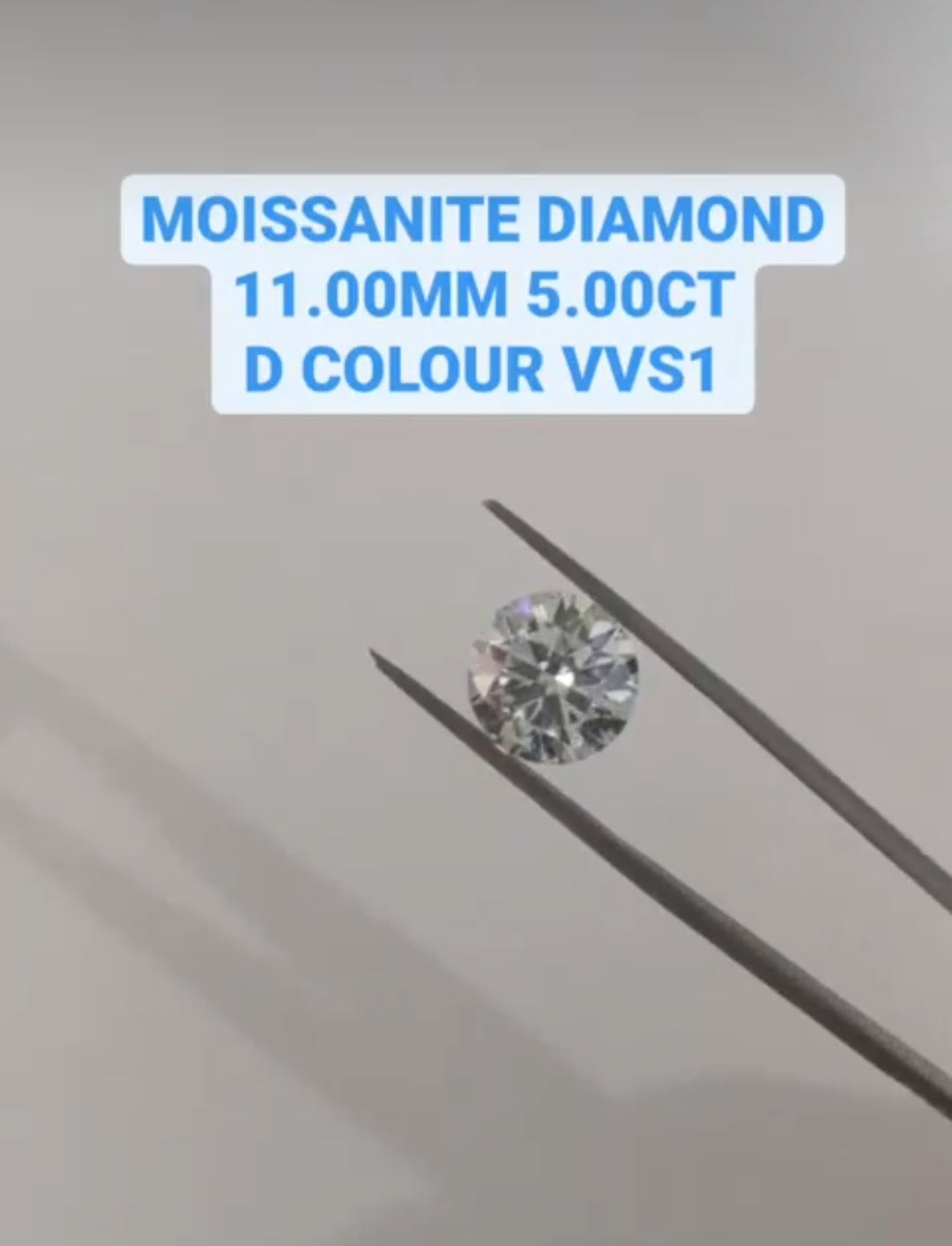 Round cut Moissanite
